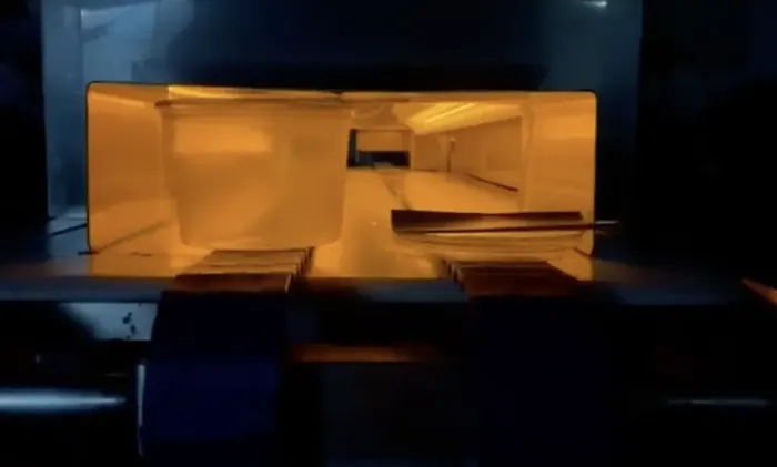 UV-C sanitizing of plastic packaging at Serviform, Chile